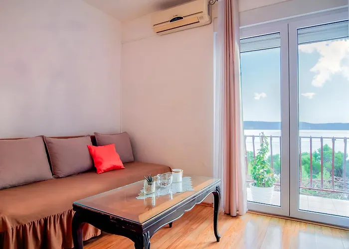 Apartments Lokva Beach * 洛克瓦罗戈兹尼察