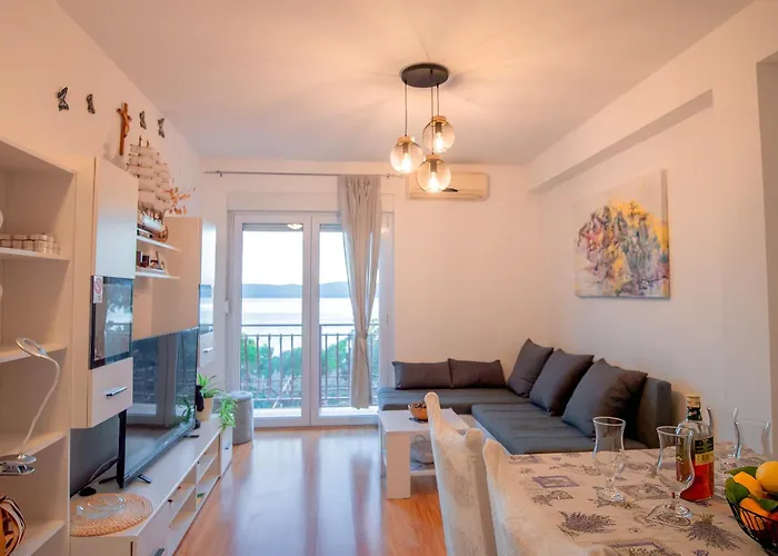 Apartments Lokva Beach *