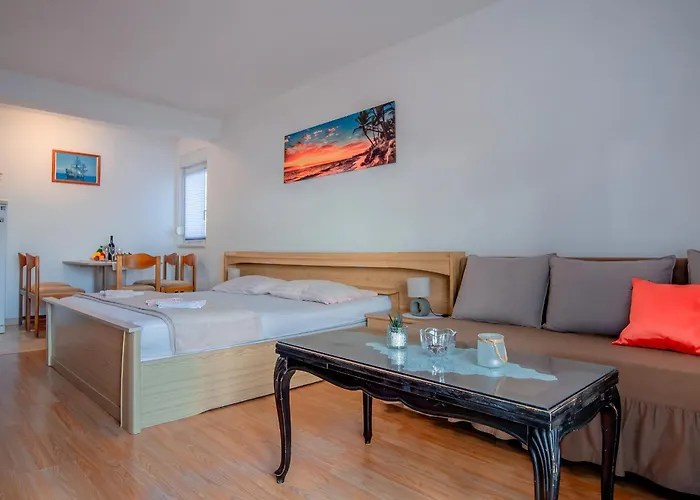 Apartments Lokva Beach 公寓 洛克瓦罗戈兹尼察