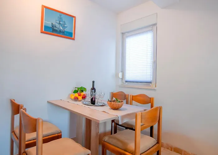 Apartments Lokva Beach 公寓