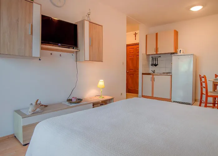 Apartments Lokva Beach 公寓