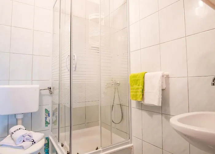 Apartments Lokva Beach * 洛克瓦罗戈兹尼察