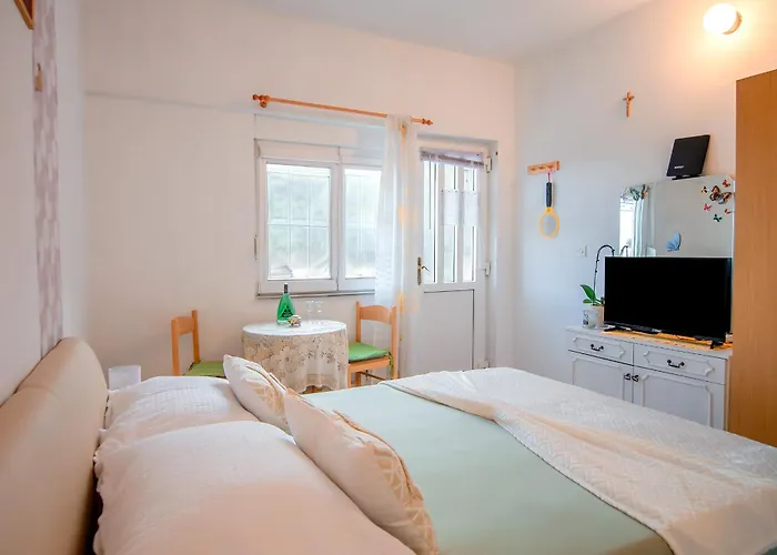 公寓 Apartments Lokva Beach