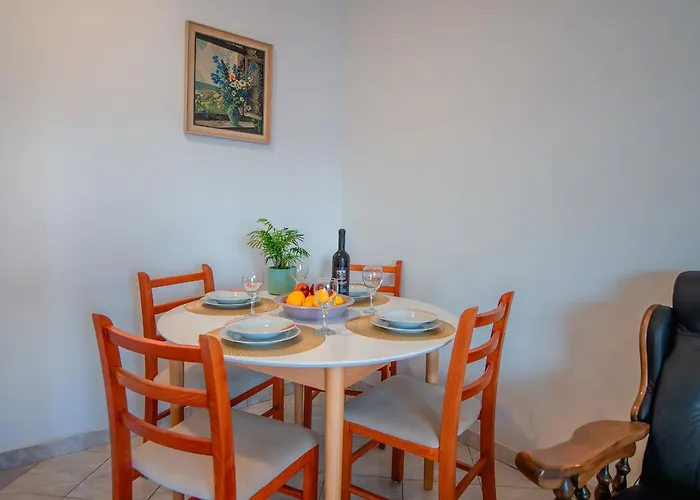 Apartments Lokva Beach 公寓
