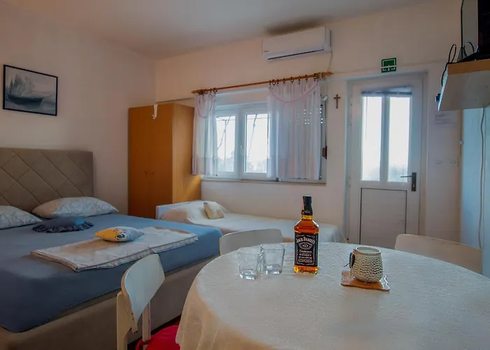 Apartments Lokva Beach * 洛克瓦罗戈兹尼察