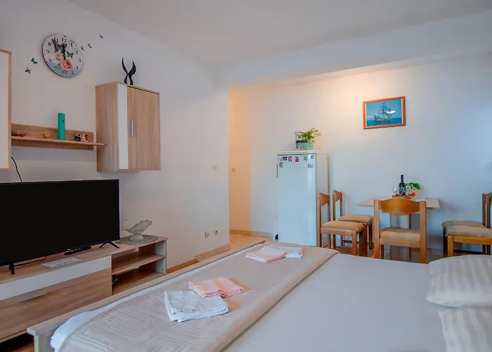 公寓 Apartments Lokva Beach 洛克瓦罗戈兹尼察