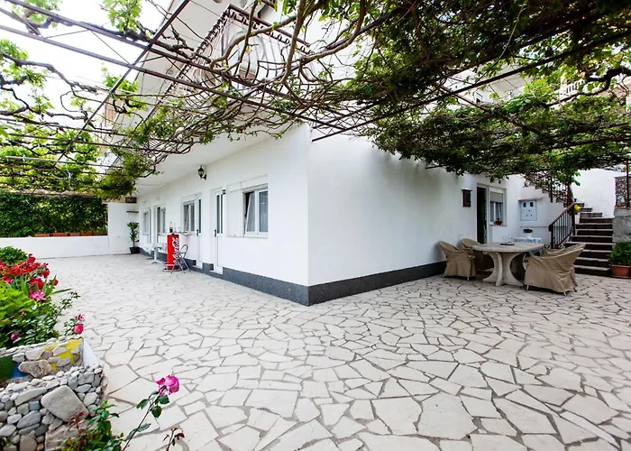Apartments Lokva Beach 洛克瓦罗戈兹尼察